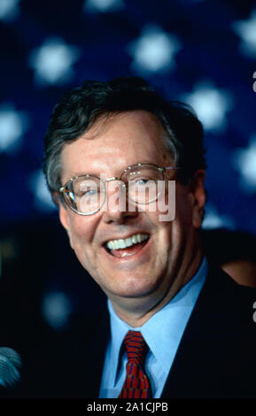 Washington DC, USA, 14. März 1996 Steve Malcom Forbes Jr kündigt seinen Rücktritt als Kandidat für die Republikanische Partei Präsidentschaftskandidaten. Stockfoto