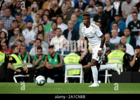 Madrid, Spanien. 25 Sep, 2019. Madrid, Spanien; 25/09/2019. Fußball der Liga Match 06 2019-2020 Real Madrid gegen C.A. Osasuna im Santiago Bernabeu Stadion statt, in Madrid. Vinicius jr. Real Madrid Spieler Credit: Juan Carlos Rojas/Picture Alliance | Verwendung weltweit/dpa/Alamy leben Nachrichten Stockfoto