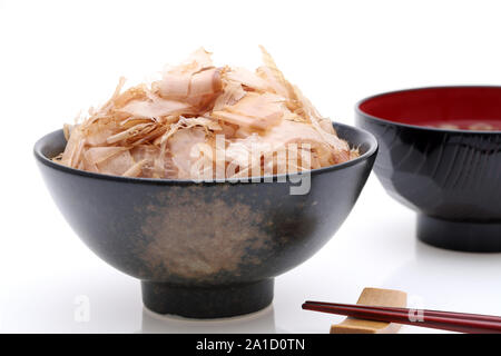 Nahaufnahme der Japanischen Essen, Katuobushi auf gekochten Reis Stockfoto