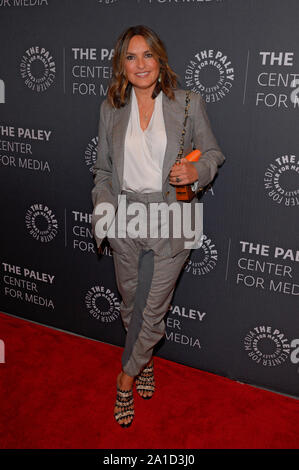 NEW YORK, NY - 25. SEPTEMBER: Mariska Hargitay besucht die 'Law & Order: SVU" Fernsehen Milestone Feier am Paley Center für Medien auf Septemb Stockfoto