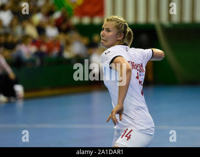 Olomouc, Tschechische Republik. 25 Sep, 2019. Kamila Kordovska (Tschechisch) in Aktion während der Qualifier für Frauen handball Europameisterschaft Tschechien vs Portugal in Olomouc, Tschechische Republik, 25. September 2019. Credit: Ludek Perina/CTK Photo/Alamy leben Nachrichten Stockfoto