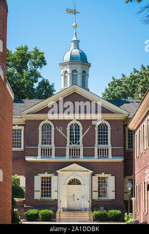 Philadelphia Carpenter's Hall, Ansicht der Carpenters' Hall (1774) - das Gebäude, in dem der erste Continental Congress einberufen wurde, Philadelphia, PA, USA Stockfoto