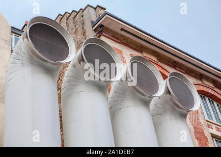 Große Lufteinlässe in Paris. Stockfoto