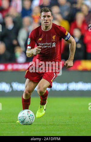 Milton Keynes, UK. 25 Sep, 2019. James Milner von Liverpool während der carabao Pokalspiel zwischen dem MK Dons und Liverpool bei Stadion: mk, Milton Keynes, England am 25. September 2019. Foto von David Horn. Credit: PRiME Media Images/Alamy leben Nachrichten Stockfoto