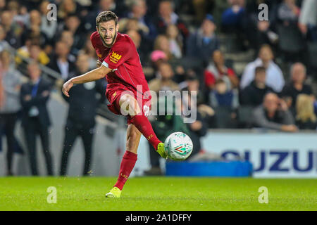 Milton Keynes, UK. 25 Sep, 2019. Adam Lallana von Liverpool während der carabao Pokalspiel zwischen dem MK Dons und Liverpool bei Stadion: mk, Milton Keynes, England am 25. September 2019. Foto von David Horn. Credit: PRiME Media Images/Alamy leben Nachrichten Stockfoto