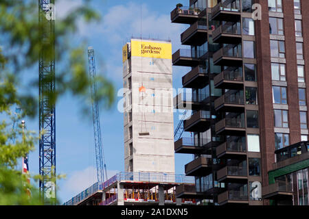 Botschaft bau Gärten weiter in neun Elms im Süden Londons. Juli 22, 2019 Stockfoto