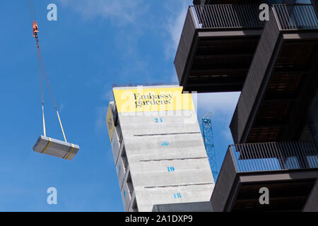 Botschaft bau Gärten weiter in neun Elms im Süden Londons. Juli 22, 2019 Stockfoto