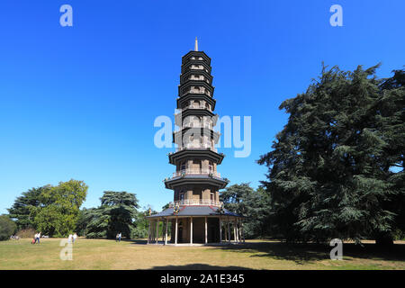 Die restaurierte große Pagode im Königlichen Botanischen Gärten in Kew, eine Torheit von Sir William Chambers 1762 entworfen, der für Prinzessin Augusta, in Richmond, Großbritannien Stockfoto