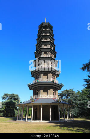 Die restaurierte große Pagode im Königlichen Botanischen Gärten in Kew, eine Torheit von Sir William Chambers 1762 entworfen, der für Prinzessin Augusta, in Richmond, Großbritannien Stockfoto