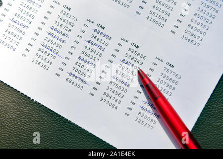 Leipzig, Deutschland. 10 Sep, 2019. In einer TAN-Liste mit TAN-Nummern einer Bank, die Ziffern verwendet werden durchgestrichen. Credit: Volkmar Heinz/dpa-Zentralbild/ZB/dpa/Alamy leben Nachrichten Stockfoto