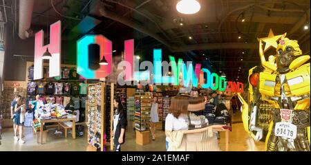 Santa Barbara, CA, USA. 22 Sep, 2019. Hollywood Sign in einem shop Credit: Amy Katz/ZUMA Draht/Alamy leben Nachrichten Stockfoto