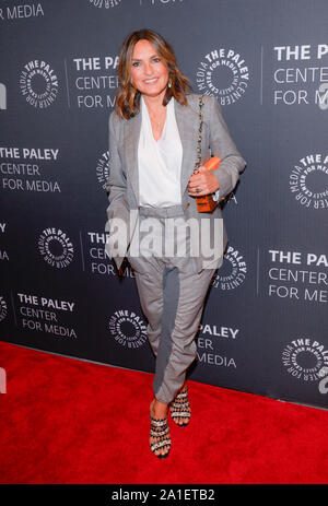 New York, NY - 25. September 2019: Mariska Hargitay besucht die Geschichte wird gemacht: Law & Order: SVU Celebrats ein Meilenstein im Paley Center für Medien Stockfoto