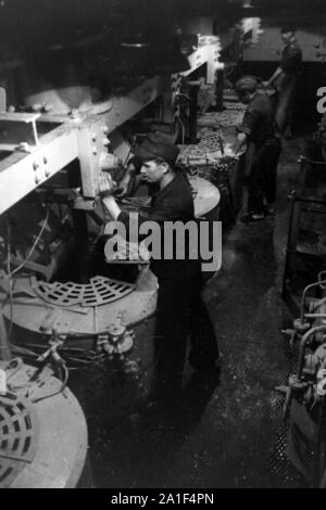 Die meisten Schokoladenfabrik in Halle (Saale), 1950er. Schokoladenfabrik in Halle an der Saale, 1950. Stockfoto