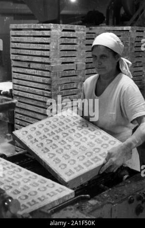 Die meisten Schokoladenfabrik in Halle (Saale), 1950er. Schokoladenfabrik in Halle an der Saale, 1950. Stockfoto