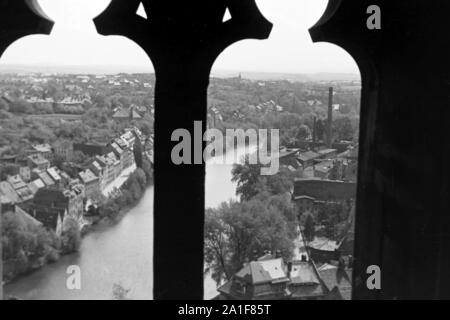 Blick aus den Fenstern der Pfarrkirche St. Peter und Paul in Görlitz, Sachsen, Deutschland. Blick aus dem Fenster der Pfarrkirche St. Peter und Paul in Görlitz, Sachsen, Deutschland. Stockfoto