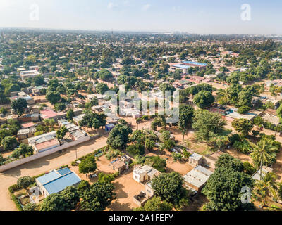 Luftaufnahme von Matola, Vorort von Maputo, der Hauptstadt von Mosambik, Afrika Stockfoto