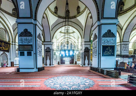 Eine Innenansicht der Großen Moschee. Sie besuchen Ulu Cami, die größte Moschee in Bursa, 4. August 2019, Bursa, Türkei Stockfoto