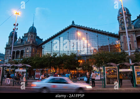 Westbahnhof (Nyugati Palyaudvar). Budapest, Ungarn Stockfoto