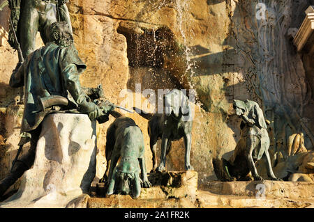 Matthias Brunnen, ein neo-barocken Brunnen von Alajos Strobl, auch als "Trevi-brunnen von Budapest" bekannt. Castle Hill. Budapest, Ungarn Stockfoto