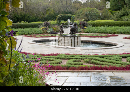 Untermyer Brunnen / drei tanzende Mädchen, Wintergarten Garten im Central Park, New York Stockfoto