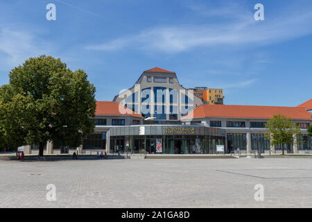 Der Haupteingang zum Deutsches Museum Verkehrszentrum (Deutsch Transport Museum) in München, Bayern, Deutschland. Stockfoto