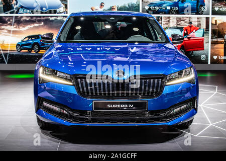 Frankfurt, Deutschland, Sep 2019 neue Skoda Superb iV PIHV Plug-in-Hybrid, IAA, B8, Typ 3V, 3. Generation, Verschönerung, MQB Plattform, 2020 Modell Jahr, von Skoda Stockfoto