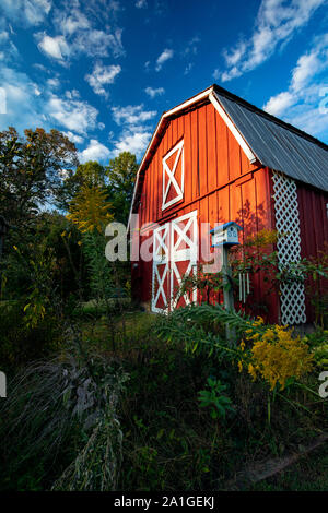 Classic Red Barn in Penrose, in der Nähe der Brevard, North Carolina, USA Stockfoto