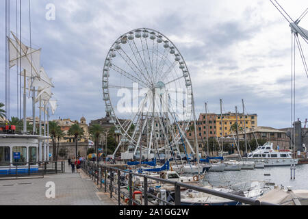 Riesenrad von Genua an der Piazzale Calata Gadda am Alten Hafen (Porto Antico) in Genua (Genua), Ligurien, Italien, Europa Stockfoto