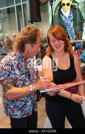 Peter Maffay bei einer Autogrammstunde in der Altmarkt Galerie. Dresden, 25.09.2019 Stockfoto