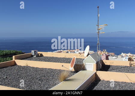3 tier Dachkonstruktion, vor und nach, Acantilados de Los Gigantes, North Shore, Teneriffa, Kanarische Inseln, Spanien 2019 Stockfoto