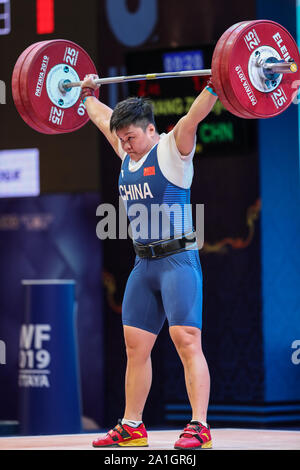Pattaya, Thailand. 26 Sep, 2019. Wang Zhouyu von China konkurriert beim Gewichtheben der Frauen 87 kg bei den Weltmeisterschaften im Gewichtheben 2019 Pattaya, Thailand, Sept. 26, 2019 statt. Credit: Zhang Keren/Xinhua/Alamy leben Nachrichten Stockfoto
