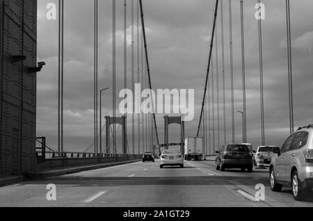 Mid-Tag auf dem Delaware Memorial Bridge, Zentrum Lane. Stockfoto