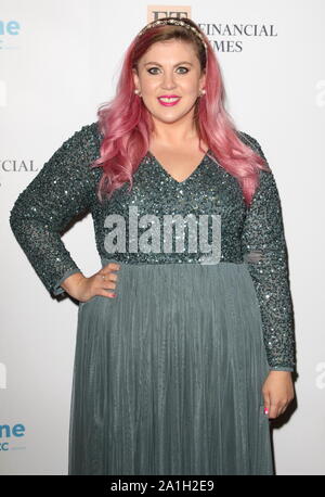 London, Großbritannien. 26 Sep, 2019. Louise Pentland besucht die Childline Ball 2019 mit MasterChef für das diesjährige Thema an Old Billingsgate in London zusammen. Credit: SOPA Images Limited/Alamy leben Nachrichten Stockfoto