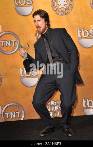 LOS ANGELES, Ca. Januar 30, 2011: Christian Bale - bester Nebendarsteller Award für "Der Kämpfer", die in die 17. jährliche Screen Actors Guild Awards im Shrine Auditorium. © 2011 Paul Smith/Featureflash Stockfoto