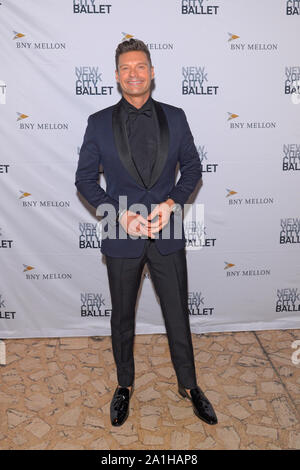New York, Vereinigte Staaten. 27 Sep, 2019. Ryan Seacrest nimmt an der 8. jährlichen New York City Ballet Herbstmode Gala an David H. Koch Theater, das Lincoln Center. Credit: SOPA Images Limited/Alamy leben Nachrichten Stockfoto