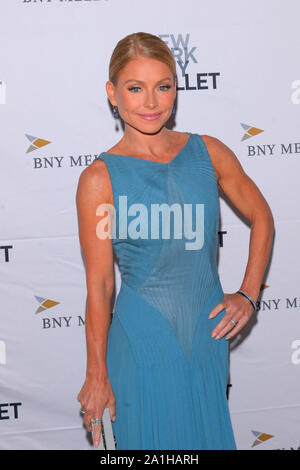 New York, Vereinigte Staaten. 27 Sep, 2019. Kelly Ripa nimmt an der 8. jährlichen New York City Ballet Herbstmode Gala an David H. Koch Theater, das Lincoln Center. Credit: SOPA Images Limited/Alamy leben Nachrichten Stockfoto