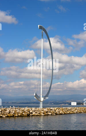 Lausanne, Schweiz - 29 Juli, 2019: Der berühmte Windfahne Eole von clelia Bettua im Hafen Ouchy. Stockfoto