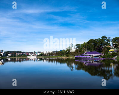 Xuan Huong See und Himmel - Da Lat, Vietnam Stockfoto