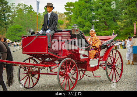 Kyoto, Japan - 22. Oktober 2016: Festival der Zeitalter, eine alte und authentische Kostüm Parade von anderen japanischen feudale Zeiten. Stockfoto