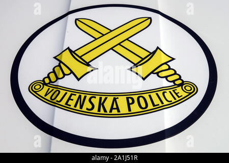 Tschechische Militärpolizei, Logo auf MP Auto, Vojenska Regel Tschechische Republik Stockfoto