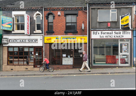 Rezession, Stoke-on-Trent, Großbritannien Leere Geschäfte, Roundwell Street, Tunstall, Stoke-on-Trent Stockfoto