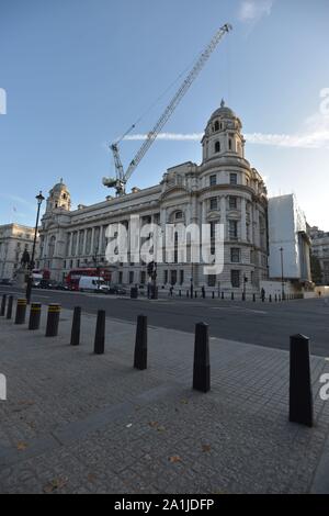 Alte Bürogebäude in Whitehall, London, ist ein Hotel zu werden. PA-Foto. Bild Datum: Freitag, September 27, 2019. Siehe PA Geschichte Tourismus WarOffice. Photo Credit: Nick Ansell/PA-Kabel Stockfoto