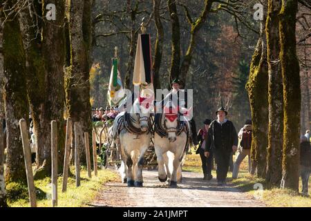 Beförderung an Leonhardi Fahrt in Kreuth, Tegernseer Tal, Oberbayern, Bayern, Deutschland Stockfoto