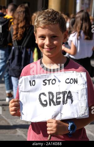 Florenz, Italien. 27. Sep 2019. Freitags für Zukunft - Tausende von Studenten in einer Demonstration Demonstration gegen den Klimawandel (Claudio Fusi/Fotogramma, Florenz - 2019-09-27) Quelle: Unabhängige Fotoagentur Srl/Alamy leben Nachrichten Stockfoto