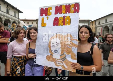 Florenz, Italien. 27. Sep 2019. Freitags für Zukunft - Tausende von Studenten in einer Demonstration Demonstration gegen den Klimawandel (Claudio Fusi/Fotogramma, Florenz - 2019-09-27) Quelle: Unabhängige Fotoagentur Srl/Alamy leben Nachrichten Stockfoto