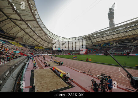 Doha, Katar. 27 Sep, 2019. Athletik, Wm, Weltmeisterschaft in der Khalifa International Stadium: ein Überblick über das Stadion vor Beginn der Wettkämpfe. Quelle: Michael Kappeler/dpa/Alamy leben Nachrichten Stockfoto