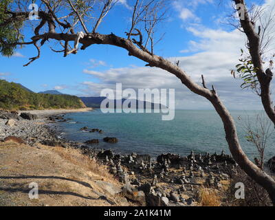 Cook Highway Rock Stapel Cairns Queensland Australien Stockfoto