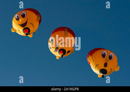 Rüthen, NRW/Deutschland - 2. September 2019: Warsteins internationale montgolfiade ist die Veranstaltung mit Heißluftballons. 3 Bilder in auf Stockfoto