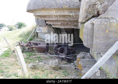 Longues-sur-Mer, Frankreich - 14 August 2018: Weltkrieg Verteidigung batterie Longues sur Mer Stockfoto