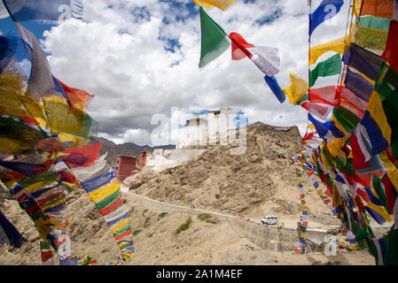 Blick auf Maitreya Tempel in Leh in Ladakh, Indien Stockfoto